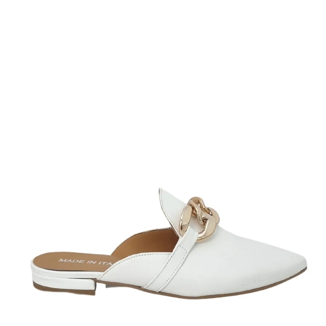 Slippers a punta bianche con catena oro