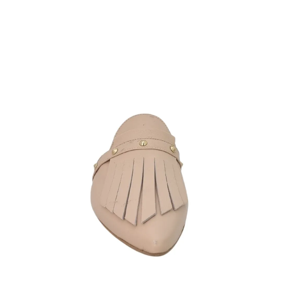 Slippers a punta nude con frange e borchie