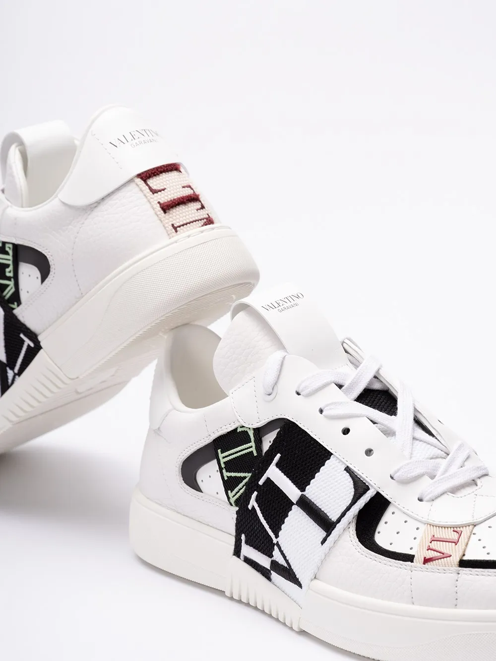 `VL7N` Sneakers